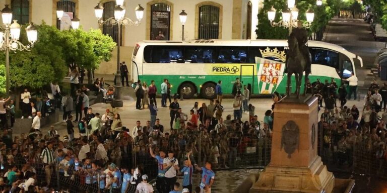 El Córdoba CF organiza un recibimiento al equipo en El Arcángel antes de medirse a la Ponferradina