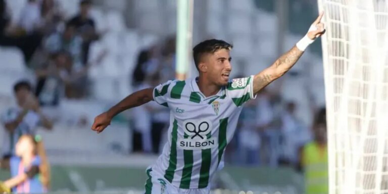 El Córdoba CF renueva a Calderón hasta 2026, dos temporada más