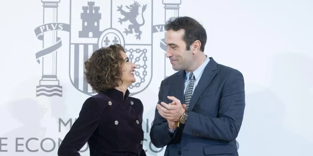Hacienda cita a las CC.AA. el miércoles para hablar de los 20.000 millones de la adenda sin papeles y sin negociación previa