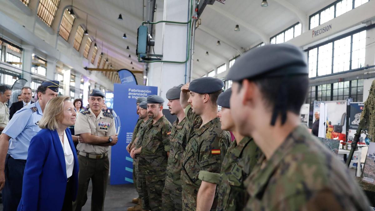 Así fue la segunda jornada de la feria tecnológica del sector de Defensa en la antigua Fábrica de Armas de Oviedo .