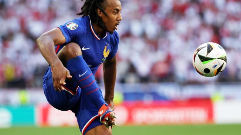 Koundé, con la selección francesa en esta Eurocopa.