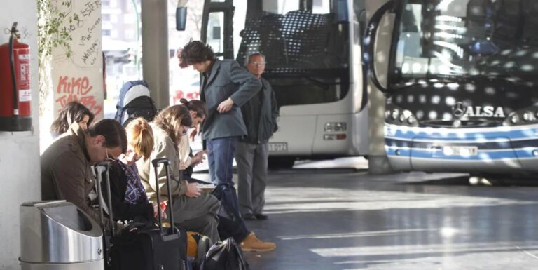 La Policía detiene en la estación de autobús de Córdoba al acusado de apuñalar a su expareja en el Arcángel