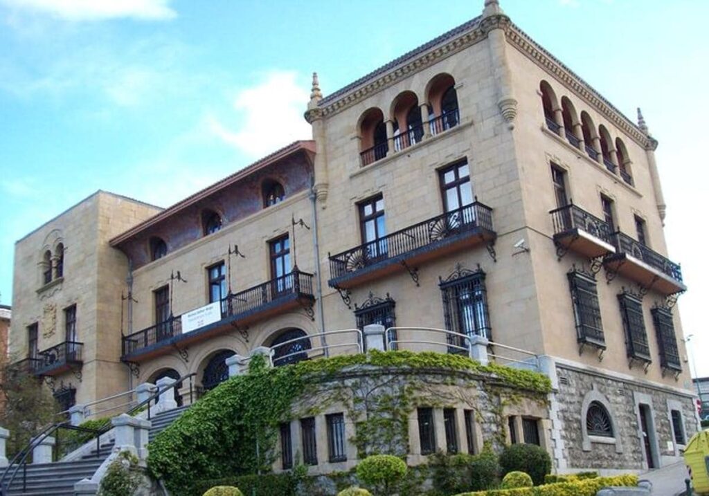 30.000 euros y 200 metros cuadrados