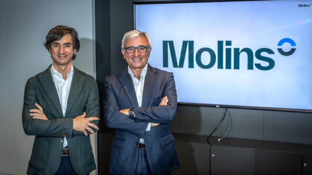 Cela y Rodríguez ante la nueva imagen de Molins