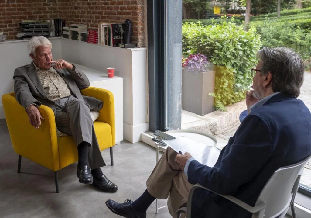«El PSOE andaluz está bajo de tono, pero puede volver a ser mayoría porque no ha salido ninguna fuerza que le haga sombra en su espacio»