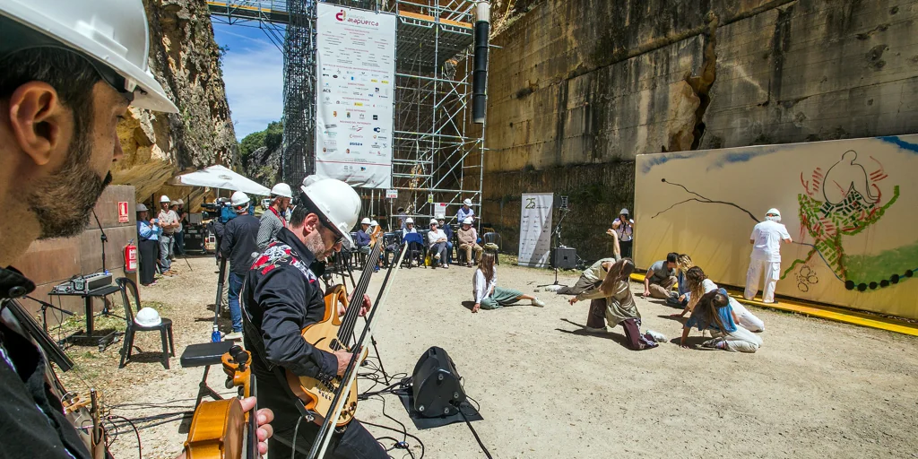 Atapuerca acoge el arte de Gabarrón