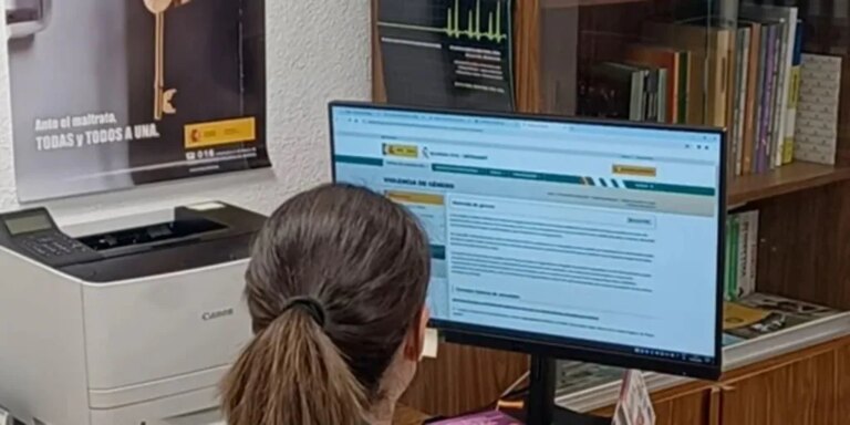 Detenido en Valladolid por pegar e insultar a su novia durante un directo en redes sociales