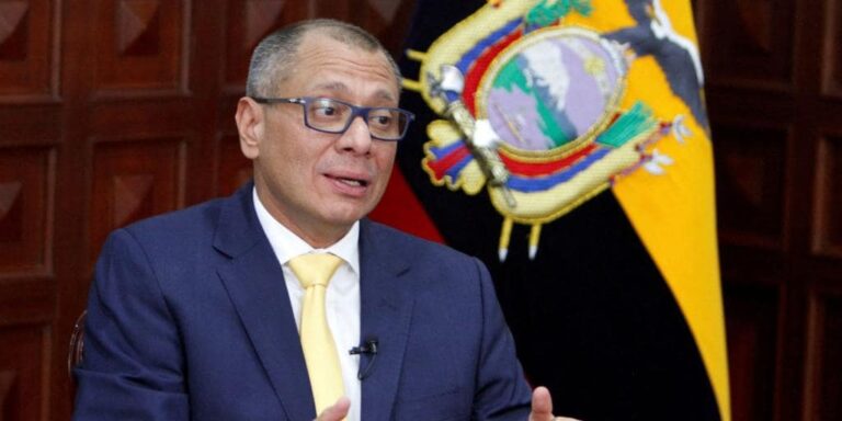 Justicia de Ecuador revoca fallo que declaró ilegal captura de Glas en Embajada de México