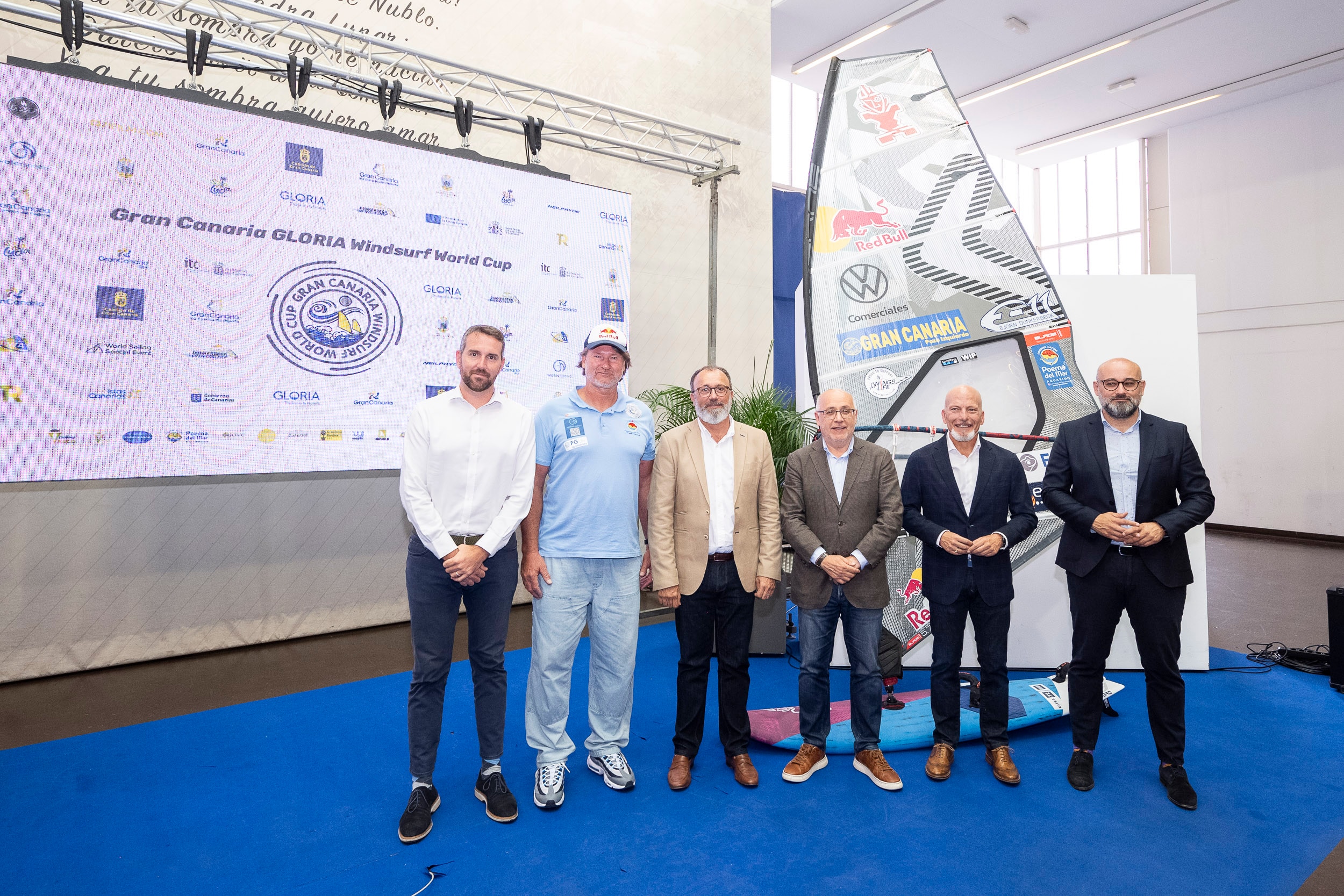 La élite del windsurf mundial se da cita en la playa grancanaria de Pozo Izquierdo