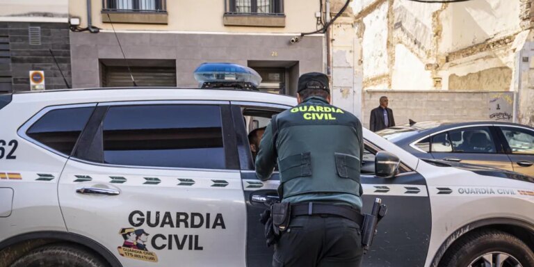 Un Juzgado investiga a un cura y a la cuidadora de un anciano que murió unos días después de hacerla su heredera