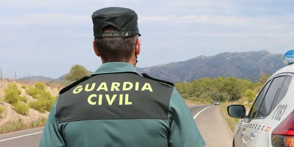 Hallan el cadáver de una mujer con signos de violencia en el parking de una venta en Murcia