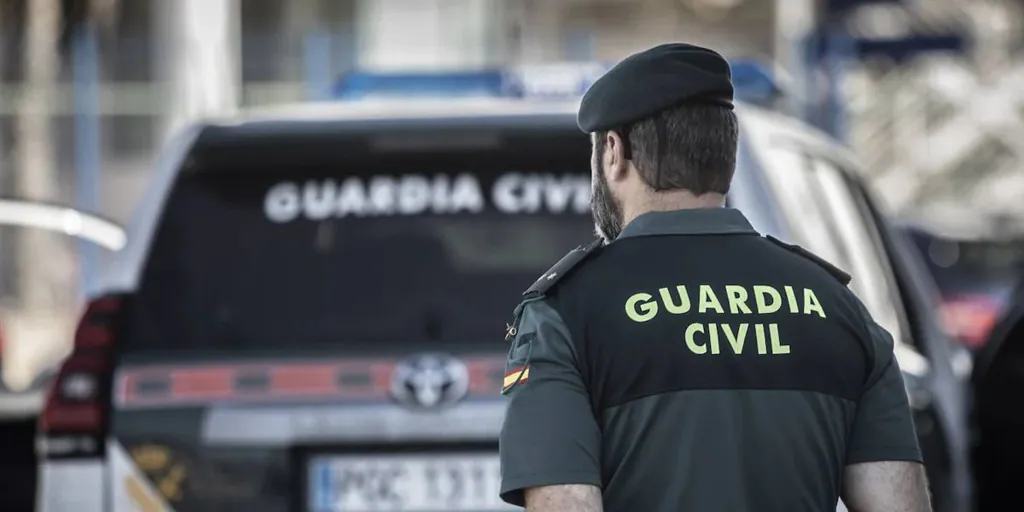 Asaltan una vivienda en Alhaurín el Grande y disparan a su morador