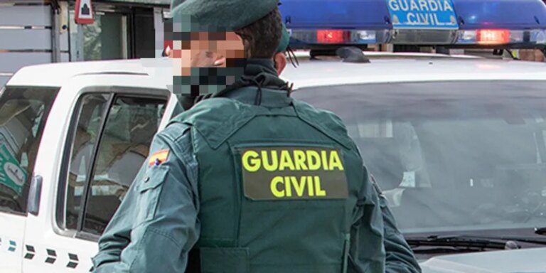 Asesta varias puñaladas en el pecho a su mujer y luego intenta suicidarse en el pueblo granadino de Castell de Ferro