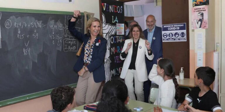 «Hay que enseñar a los jóvenes a vivir en la red»