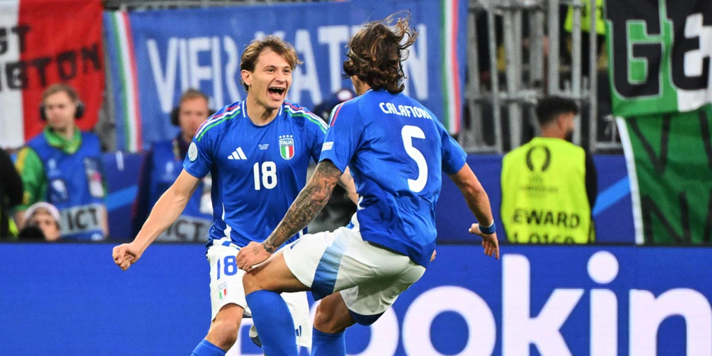 Italia 2 - Albania 1: Susto, remontada y siesta de Italia
