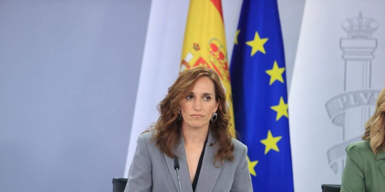 Sanidad establece que los MIR de último año podrán pasar consulta solos si tienen cerca a otro médico al que preguntar dudas