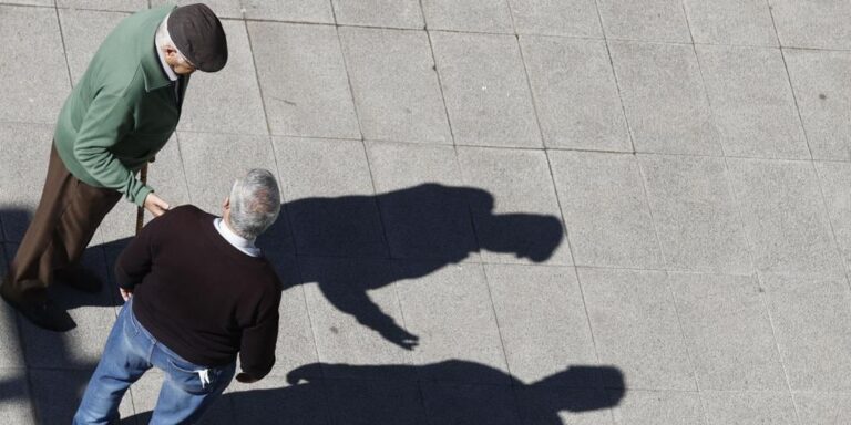 Un jubilado recupera 15.000 euros tras reclamar su complemento de maternidad desde 2017
