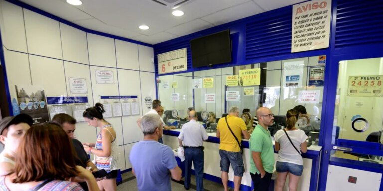 Los dueños de un bar se enfrentan a más de tres años de cárcel por «quedarse» con parte de los 15 millones de un premio de la Lotería Nacional