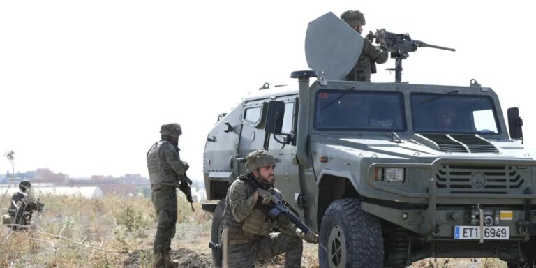 Un simulacro de emergencias convierte Málaga en un escenario de guerra