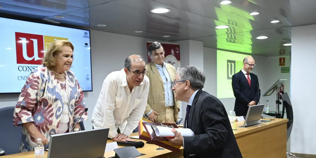 Concha Yoldi apuesta por una «sólida alianza» entre empresa y universidad