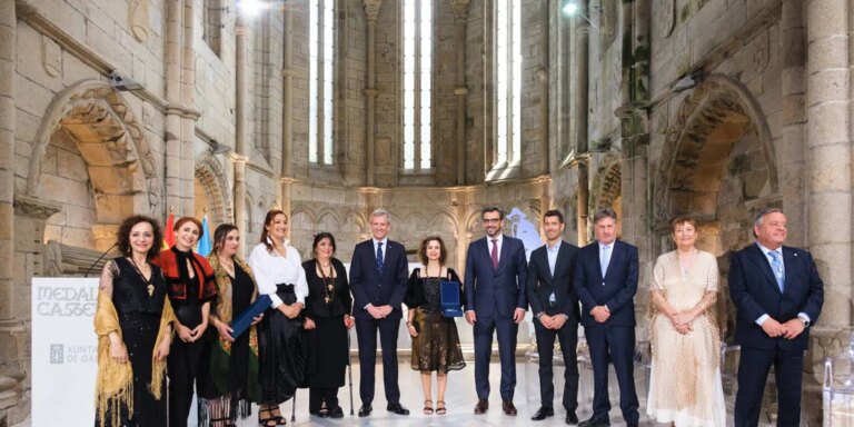 «Cinco ejemplos de amor a Galicia» homenajeados con la Medalla Castelao