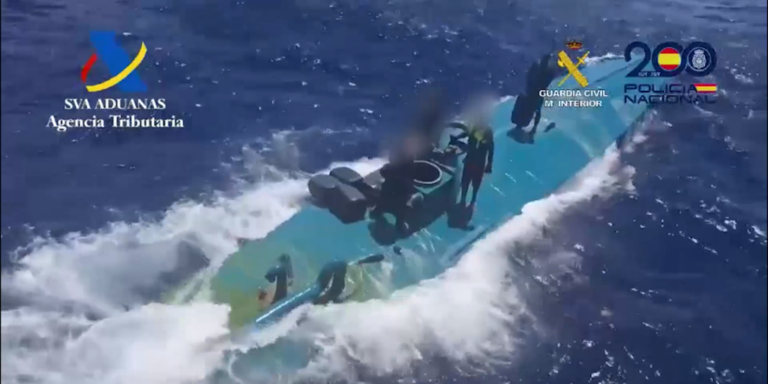 Prisión para los cuatro narcos colombianos que hundieron un submarino cargado de 'coca'