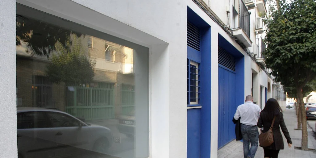 La expareja de la mujer apuñalada en el barrio del Arcángel cumplía una condena por violencia con orden de alejamiento