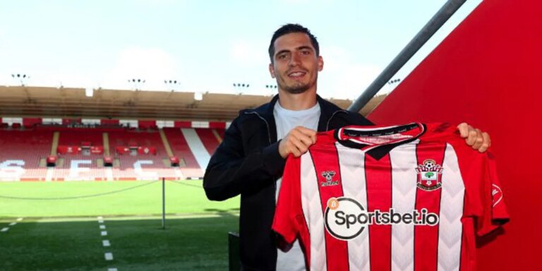 Romain Perraud llega este lunes a Sevilla para firmar por el Betis
