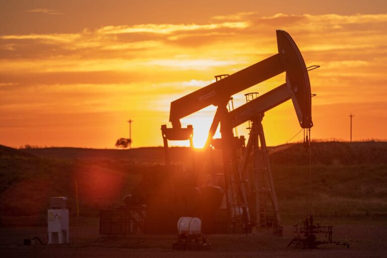 BofA alerta de más caídas en el petróleo: cada vez hay más inventarios y menos demanda