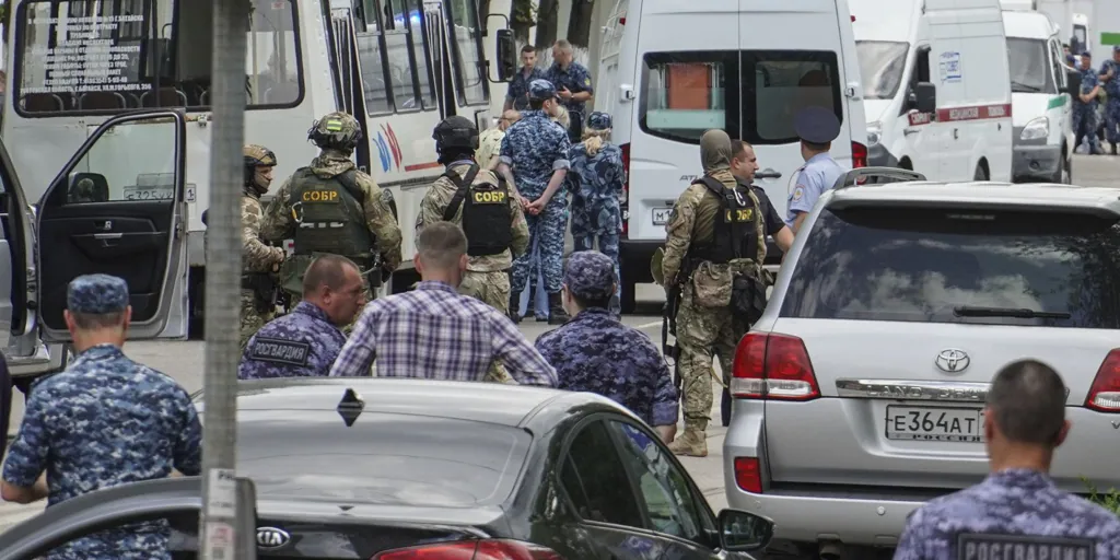 Abatidos en Rusia varios presos vinculados al terrorismo islámico por secuestrar a dos funcionarios de prisiones