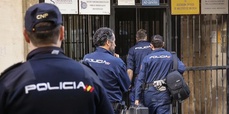 Desarticulada una organización que introducía en Europa cocaína oculta en maquinaria agrícola a través del puerto de Barcelona