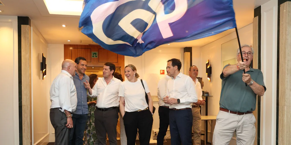 Mañueco y Tudanca cierran la campaña de las europeas en clave nacional