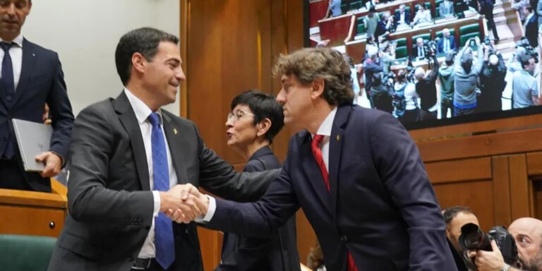Imanol Pradales es investido como lendakari con el apoyo del PSE