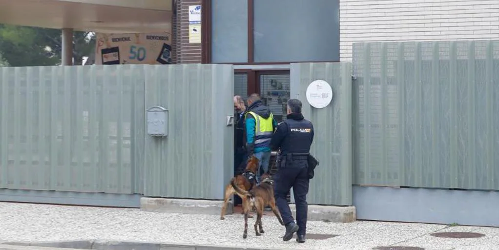 Falsa amenaza de bomba en una veintena de colegios internacionales