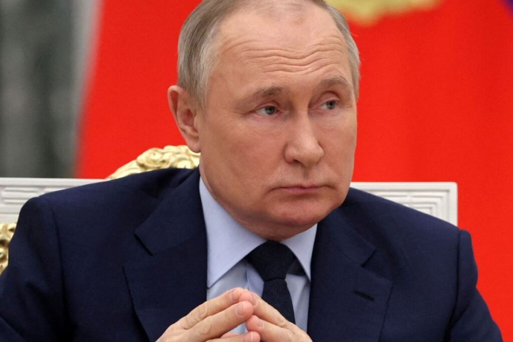 Putin llega a Vietnam tras firmar Rusia y Corea del Norte un acuerdo de asociación