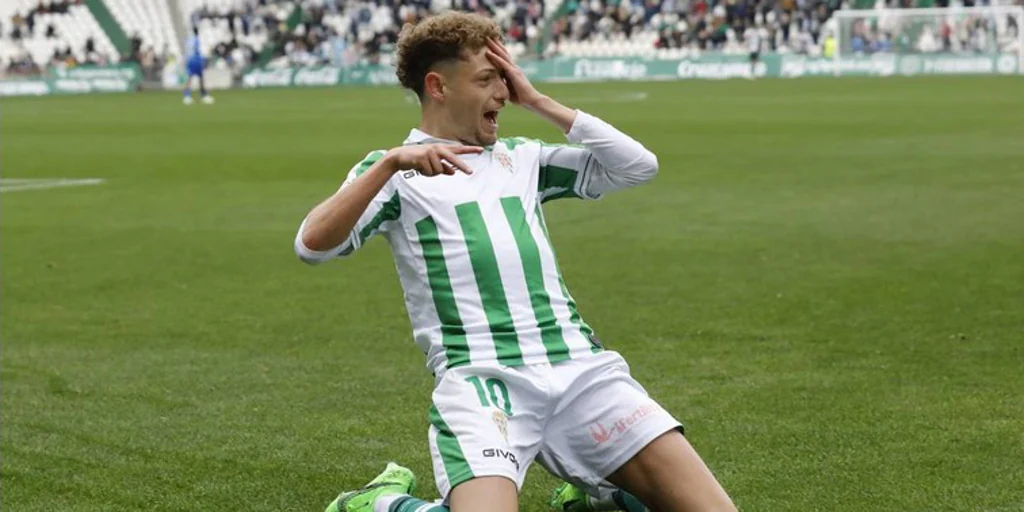 Simo dice adiós al Córdoba CF, que confirma las primeras bajas para la próxima temporada