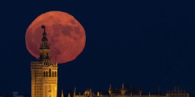 Dónde ver la Luna de Miel en Andalucía