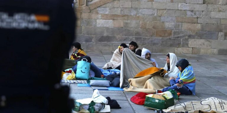 La Policía desaloja de madrugada a los estudiantes pro-Palestina encerrados en el rectorado de la USC