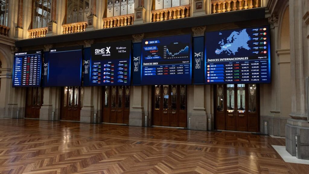 Archivo - Paneles del Ibex 35 en el Palacio de la Bolsa, a 16 de abril de 2024, en Madrid (España).