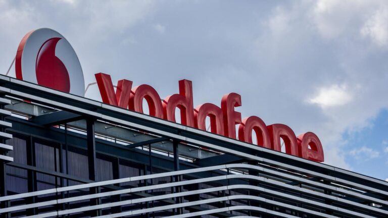 Fachada de la sede de Vodafone en Madrid