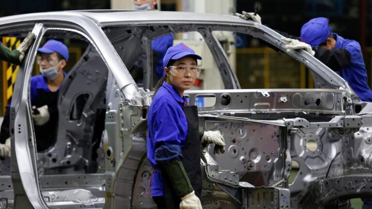 Planta de ensamblaje de vehículos de BYD en Shenzhen, en China. 