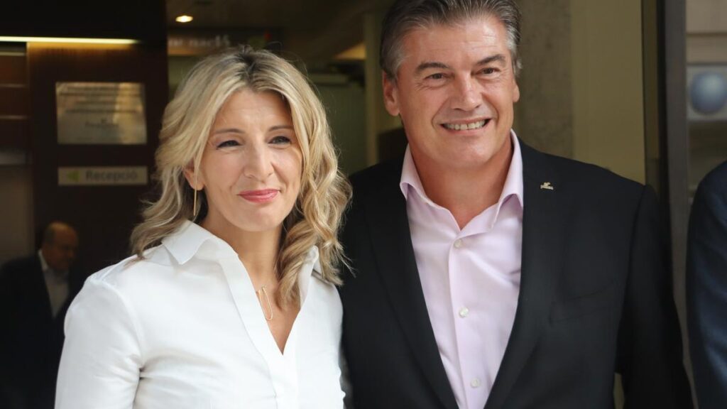 La vicepresidenta y ministra de Trabajo, Yolanda Díaz, con el presidente de la patronal Pimec Antoni Cañete.