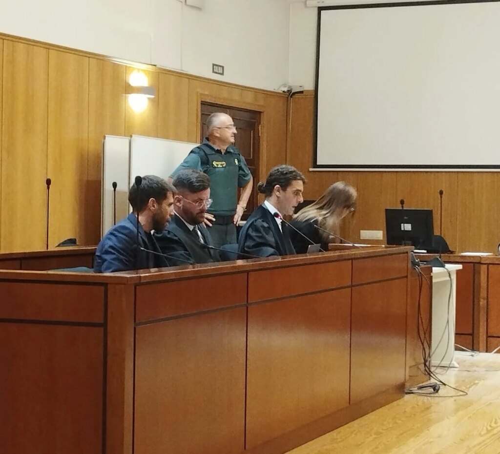 Condenada a seis años de cárcel una policía que vendía droga en su casa de Valladolid