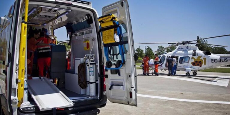 Muere un trabajador tras caerse desde el tejado de una nave de Alcaudete