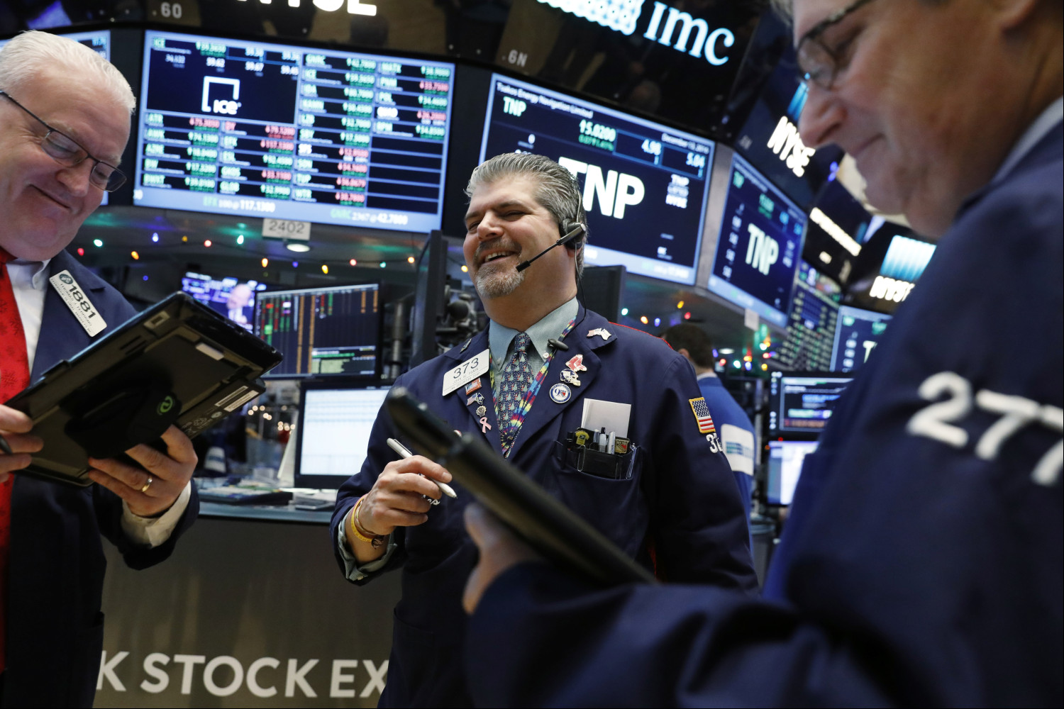 Wall Street anticipa suaves compras a la espera del informe de empleo de junio