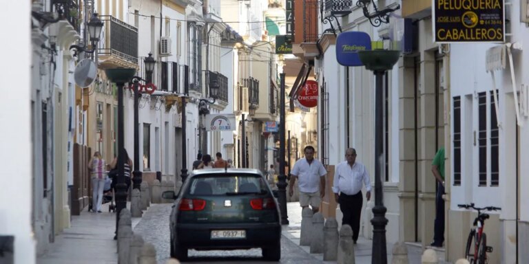 La Guardia Civil detiene a dos hombres por la muerte a puñaladas de un hombre en Palma del Río en 2023