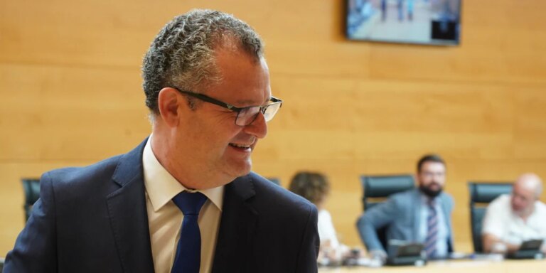 Dueñas traslada su «empeño» contra «el avance de la psicosis medioambientalista»