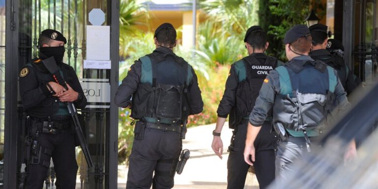 Detenido en el Puerto de Sevilla con dos kilos de droga prensada en un televisor de pantalla plana