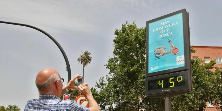 Aemet alerta de la primera ola de calor en Valencia con máximas de 44 grados: «Difícil precisar cuándo acabará»