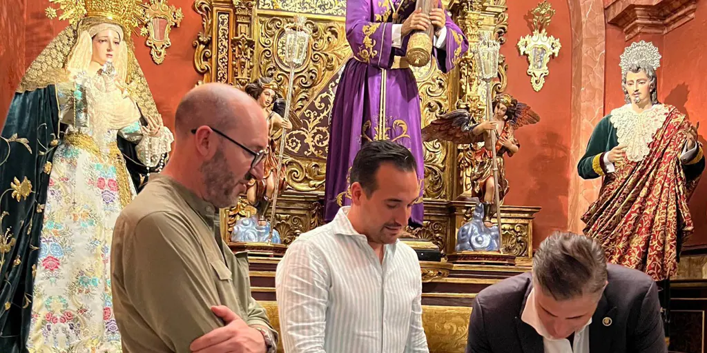 La Pasión de Córdoba contrata a la banda Amueci para ir con la Virgen del Amor